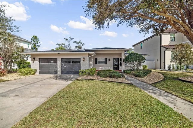 5009 W Neptune Way, TAMPA