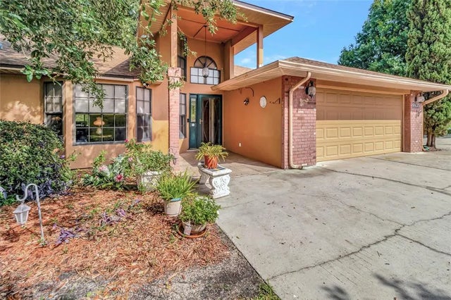 9835 Lakeshore Drive, CLERMONT