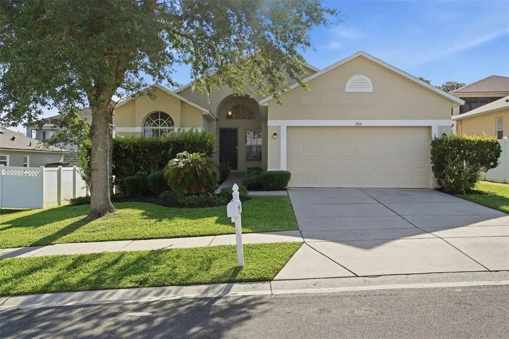 7912 Merchantville Circle, ZEPHYRHILLS
