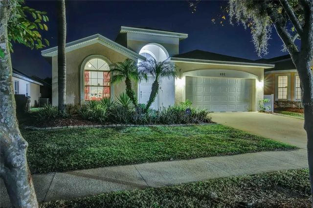 932 Emerald Green Court, KISSIMMEE