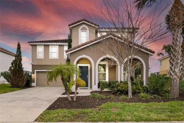 4103 Oaktree Drive, DAVENPORT