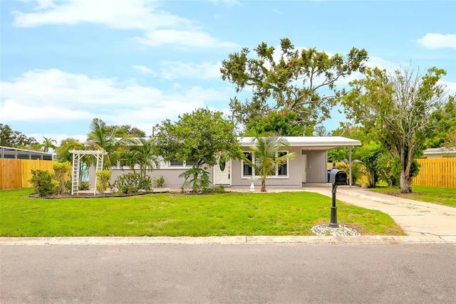 2712 Carnegie Place, BRADENTON