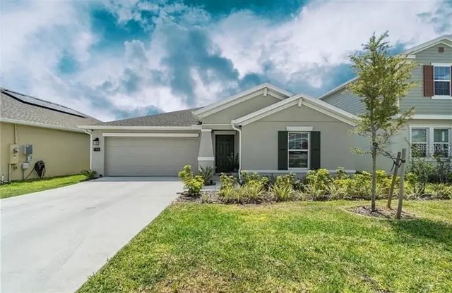 798 Kapi Drive, GROVELAND