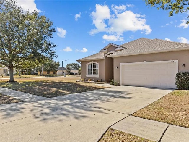 2309 Cross Tee Court, BROOKSVILLE