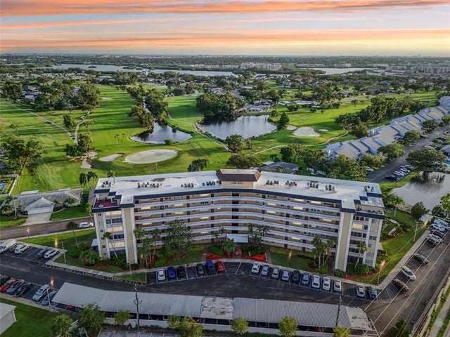 8950 Park Boulevard 405, SEMINOLE