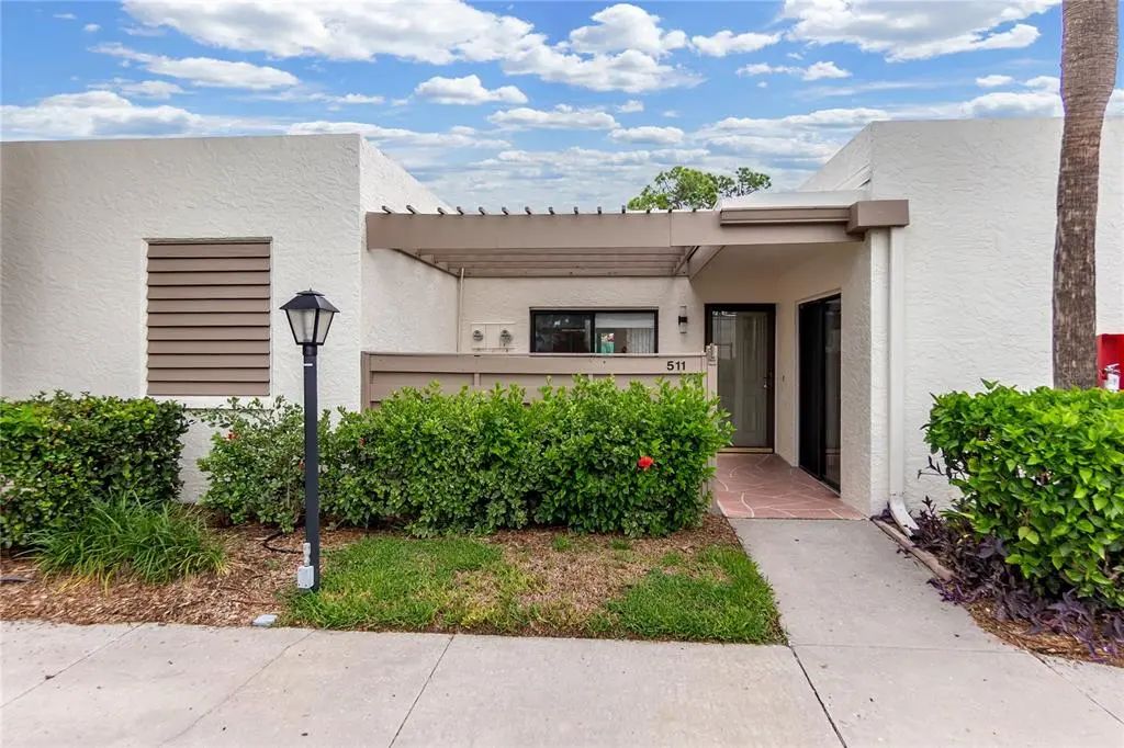 511 Lakeside Drive 511, BRADENTON