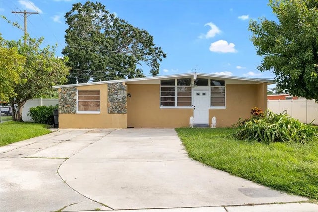 4417 W Paris Street, TAMPA