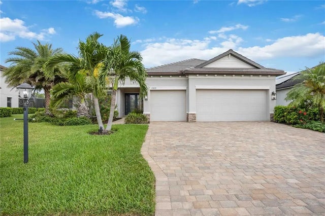 17033 Polo Trail, BRADENTON