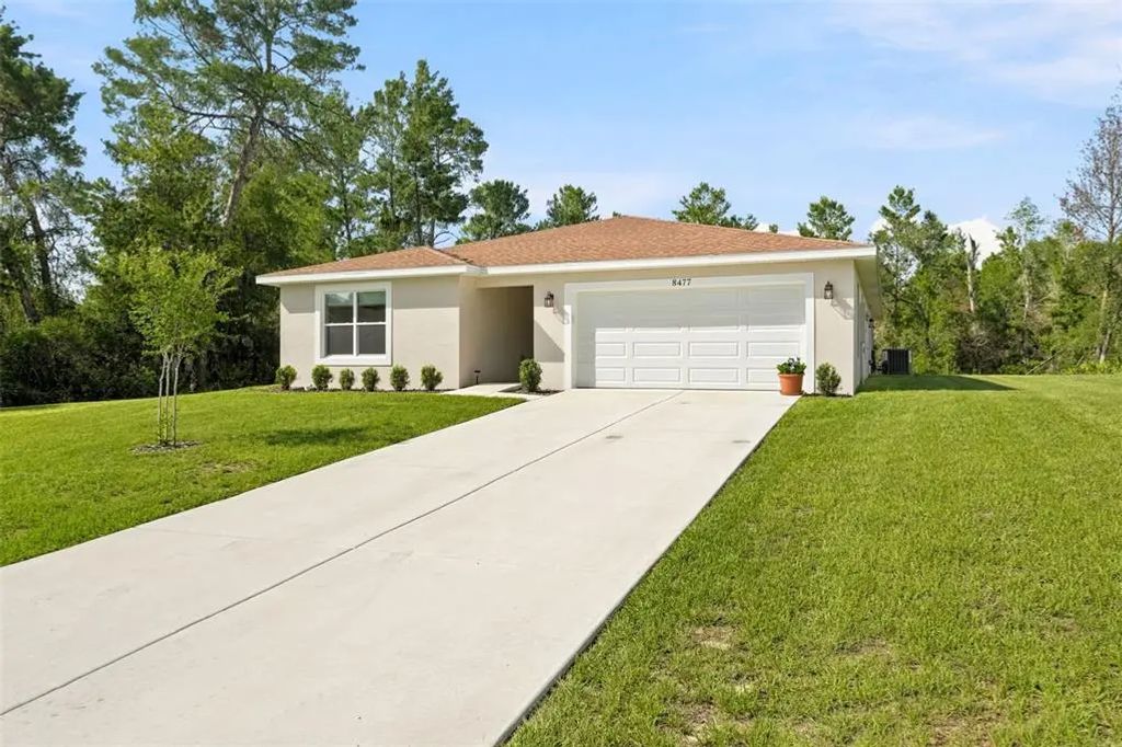 8477 Beachwood Court, SPRING HILL
