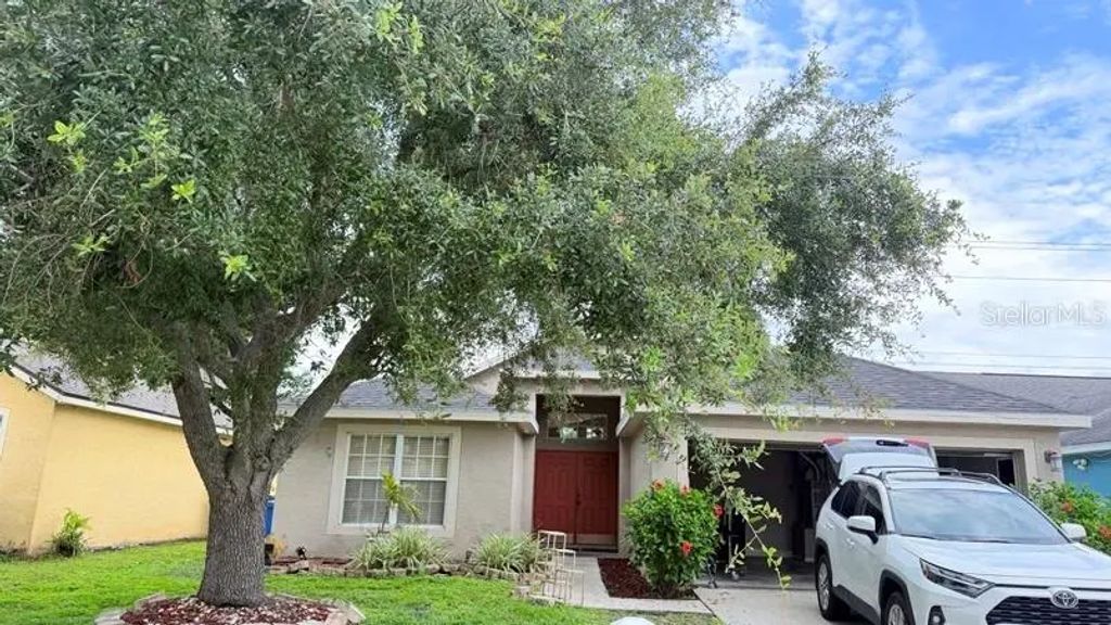 1120 Vinetree Drive, BRANDON