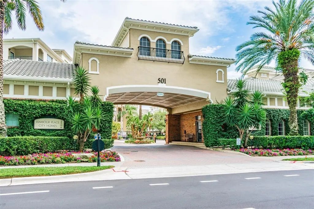 501 Knights Run Avenue 1228, TAMPA