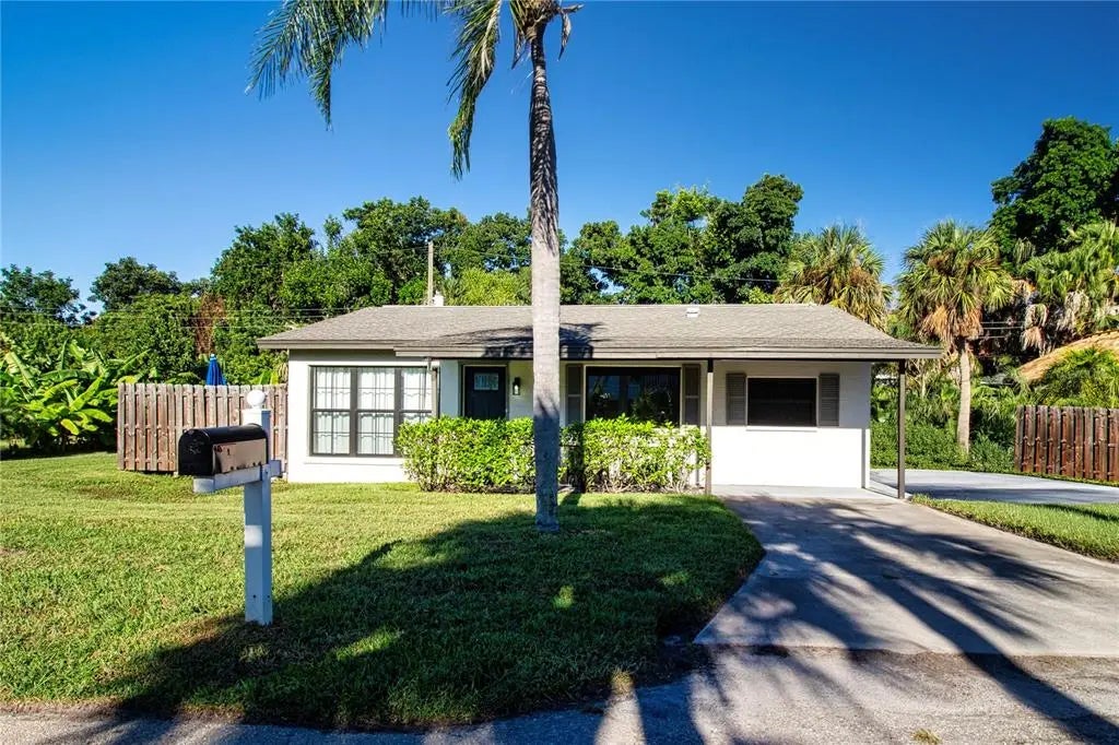 1641 Memory Lane, SARASOTA