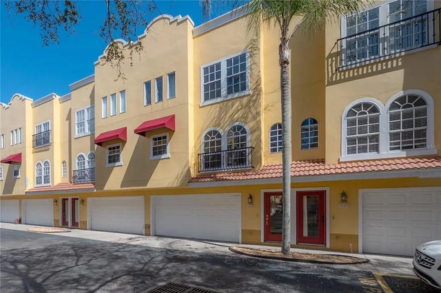 3308 Las Campos Place, TAMPA