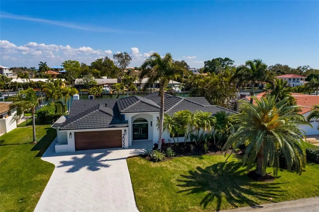 2032 Kansas Avenue Ne, ST PETERSBURG