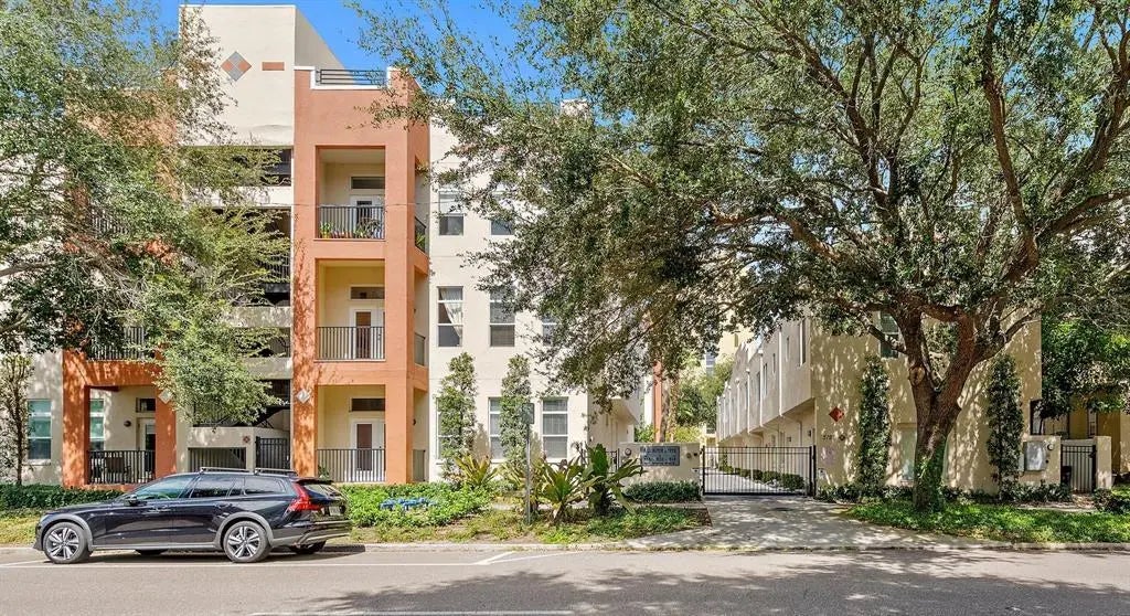 523 4th Avenue S 14, ST PETERSBURG