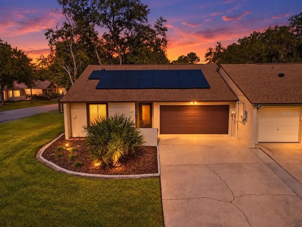 167 Clear Lake Circle, SANFORD