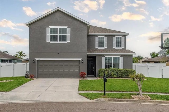 203 Highland Meadows Street, DAVENPORT