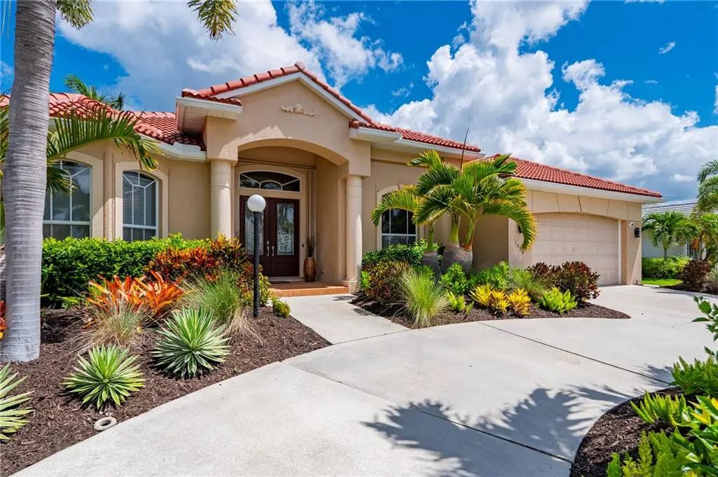 1020 Via Formia, PUNTA GORDA