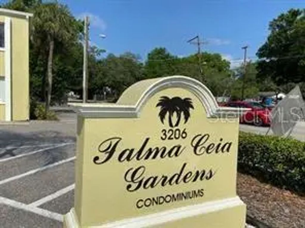 3206 W Azeele Street 220, TAMPA