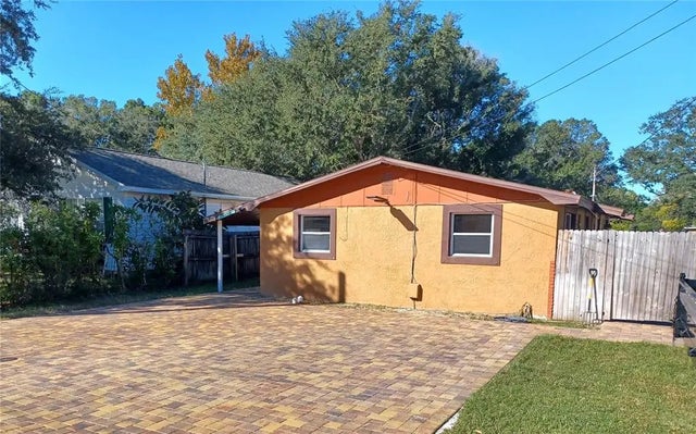 5570 61st Street N, ST PETERSBURG