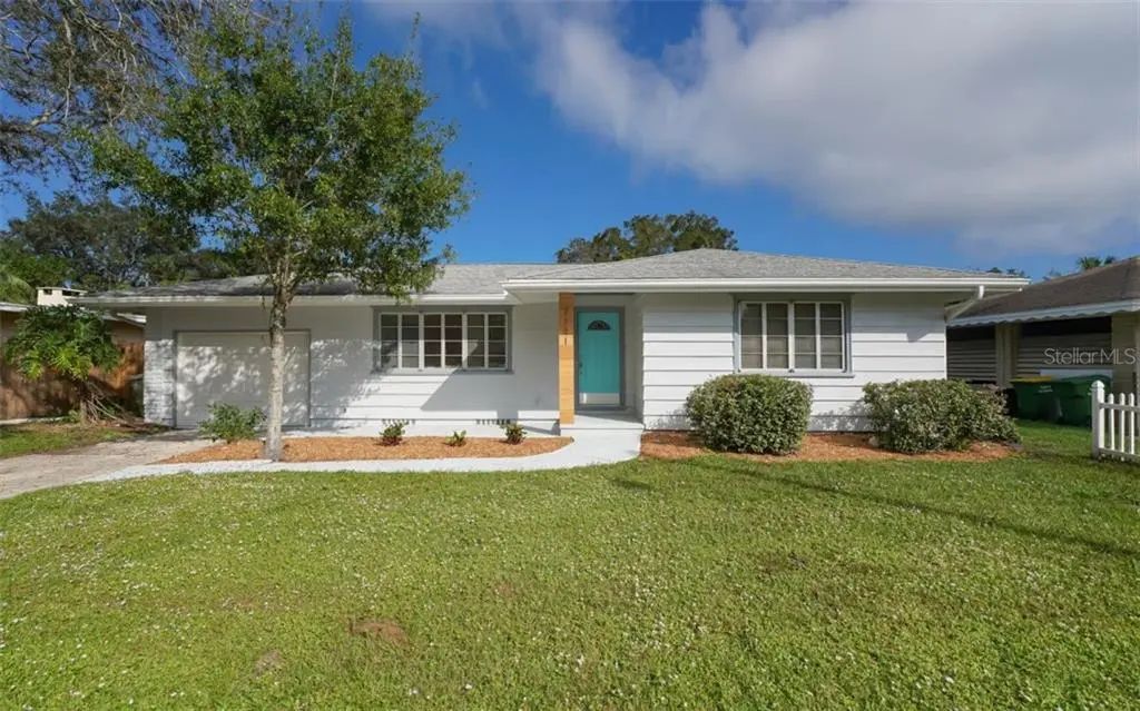2141 Sunnyside Lane