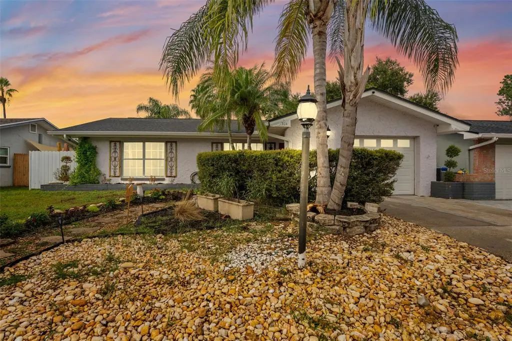 1704 Hibiscus Circle S, OLDSMAR