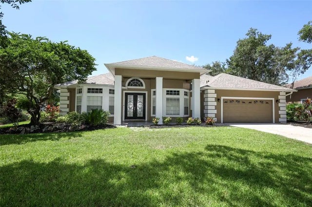 861 Lullwater Drive, OVIEDO