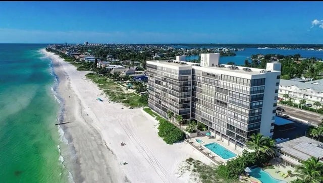 15462 Gulf Boulevard 406, MADEIRA BEACH