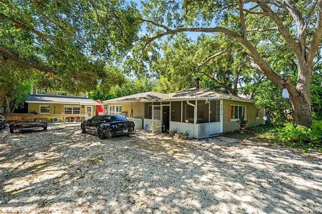 3022 Dartmouth Avenue N, ST. PETERSBURG
