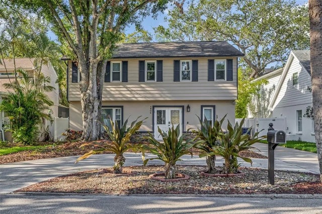 4806 W Juno Street, TAMPA