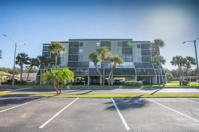 9860 62nd Terrace N 1014, ST PETERSBURG