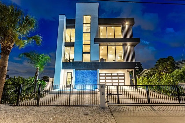 445 129th Avenue E, MADEIRA BEACH