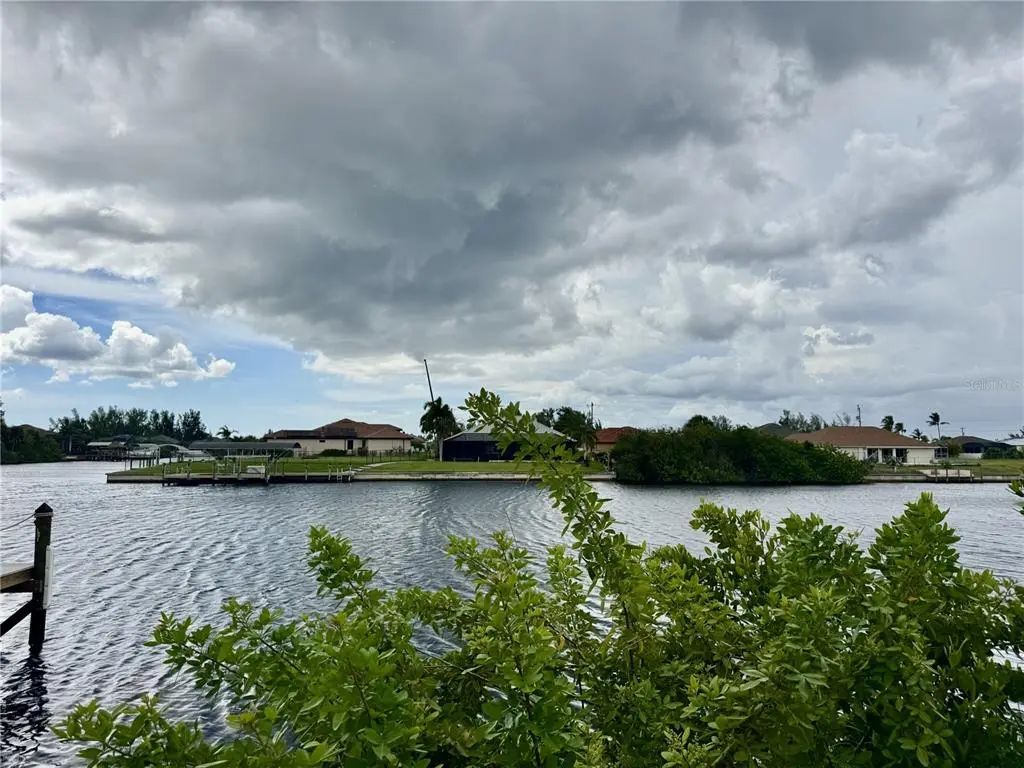 2108 Nw 41st Place, CAPE CORAL