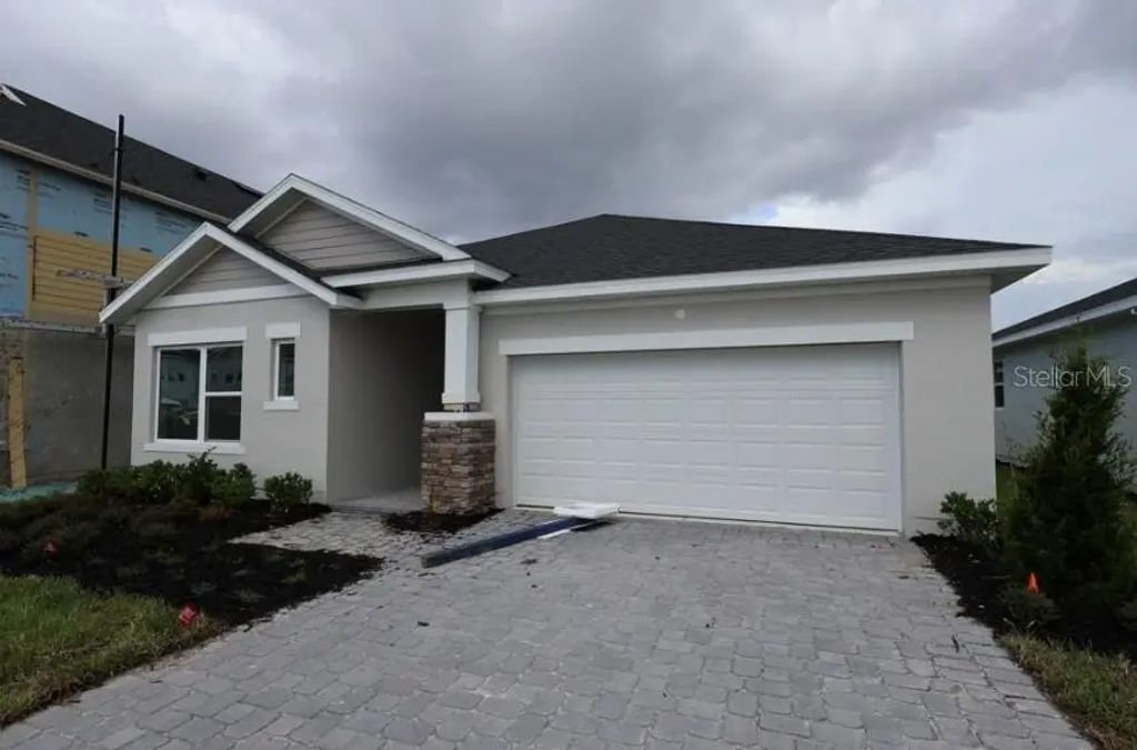 5653 Coopers Hawk Court, ST. CLOUD