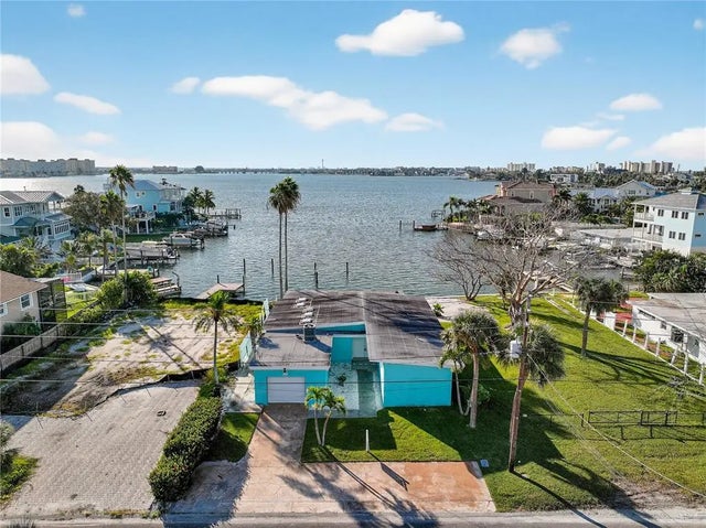409 161st Avenue, REDINGTON BEACH
