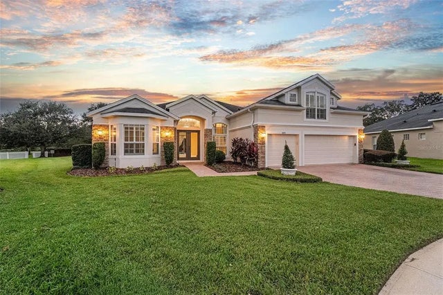 1015 Parasol Place, OVIEDO
