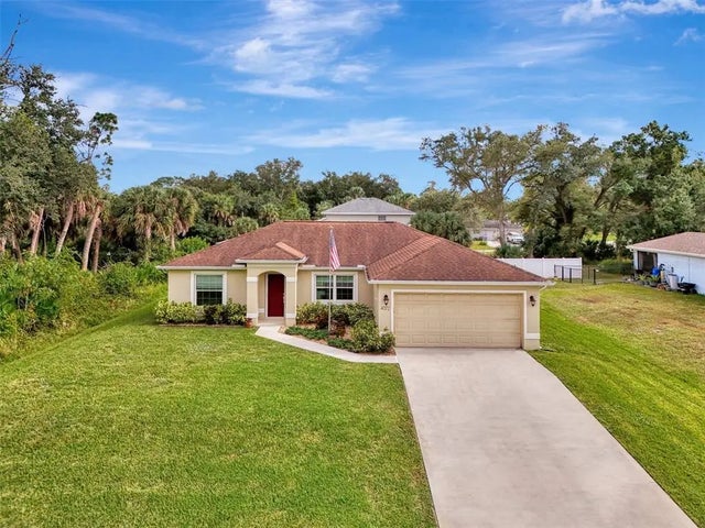 4072 Oscar Terrace, NORTH PORT
