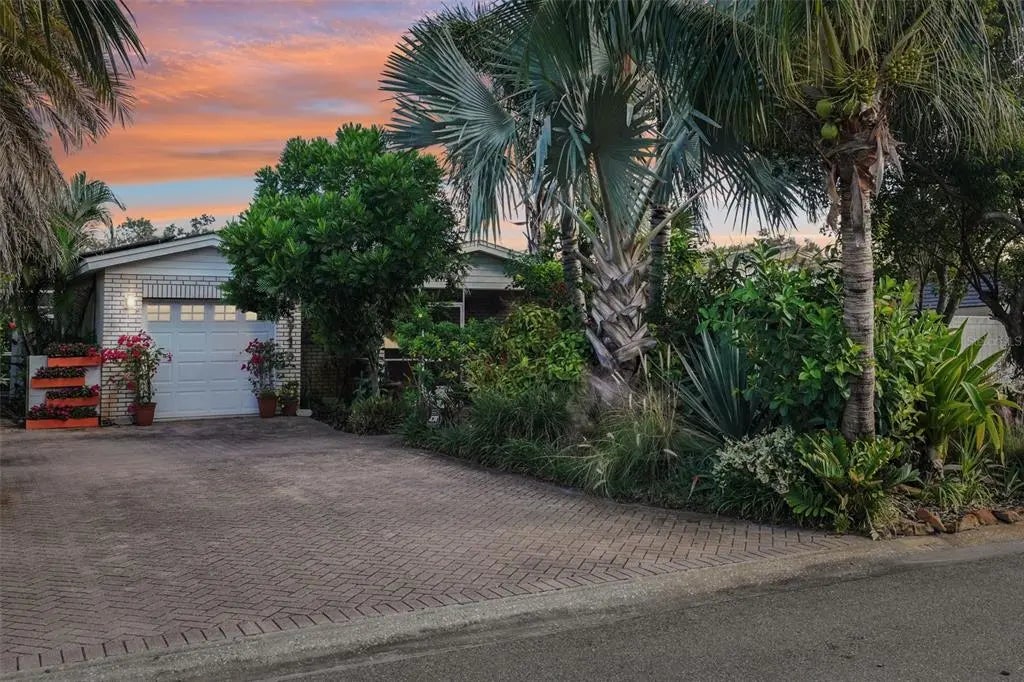 5715 4th Avenue N, ST PETERSBURG