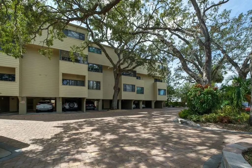 1740 Alderman Street 8, SARASOTA