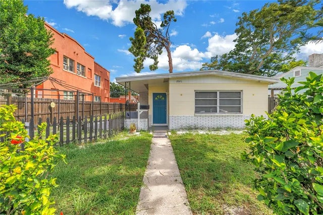 2026 Burlington Avenue N, ST PETERSBURG