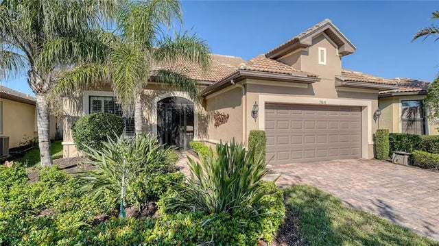 19651 Quisto Street, VENICE