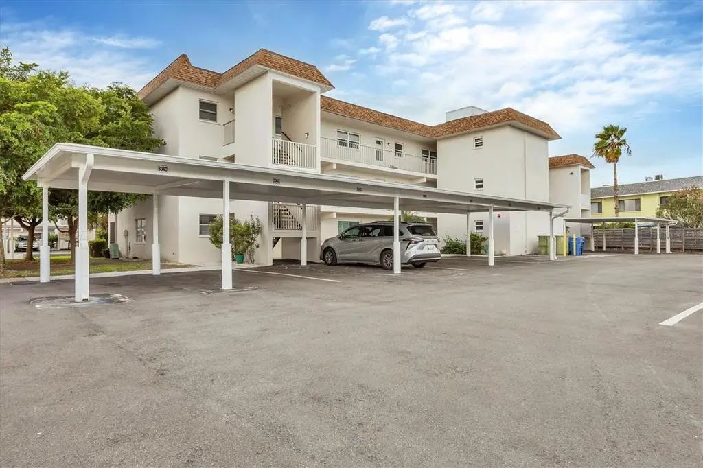 116 Vista Hermosa Circle 108c, SARASOTA