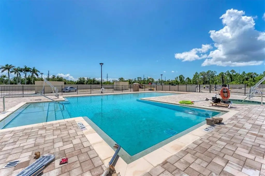 Photo of Listing #D6143773