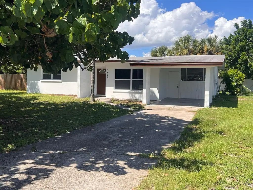 3633 Roxane Boulevard, SARASOTA
