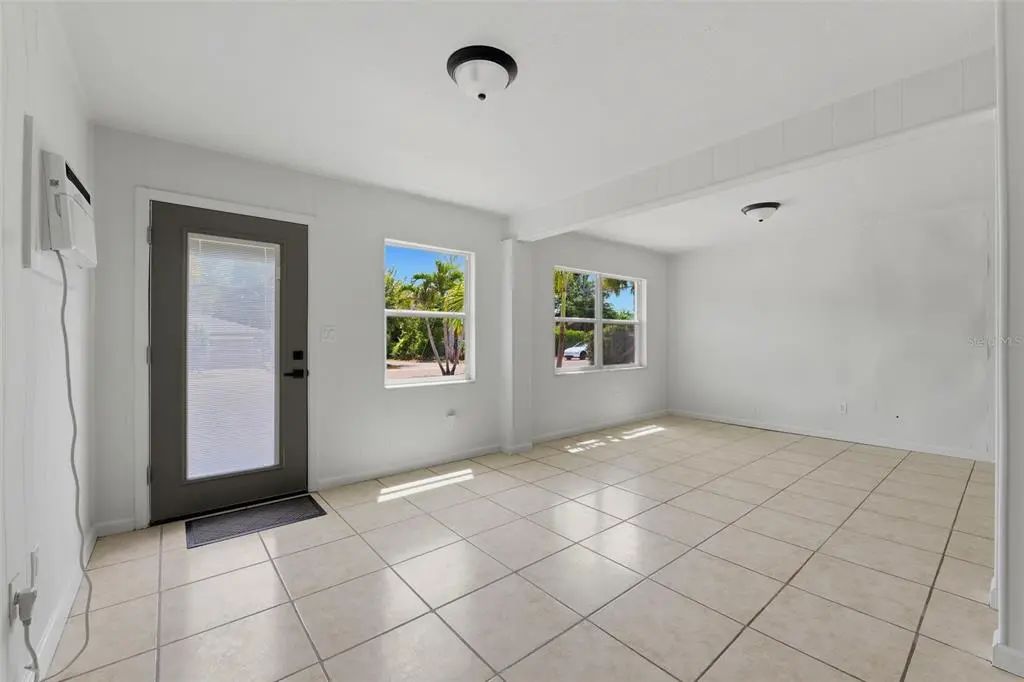 3030 1/2 5th Street N, ST PETERSBURG