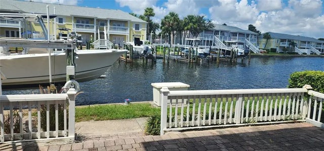 5215 Coquina Key Drive Se B, ST PETERSBURG