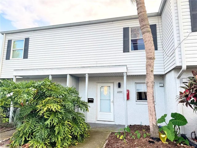 6054 Amberly Court T21, ORLANDO