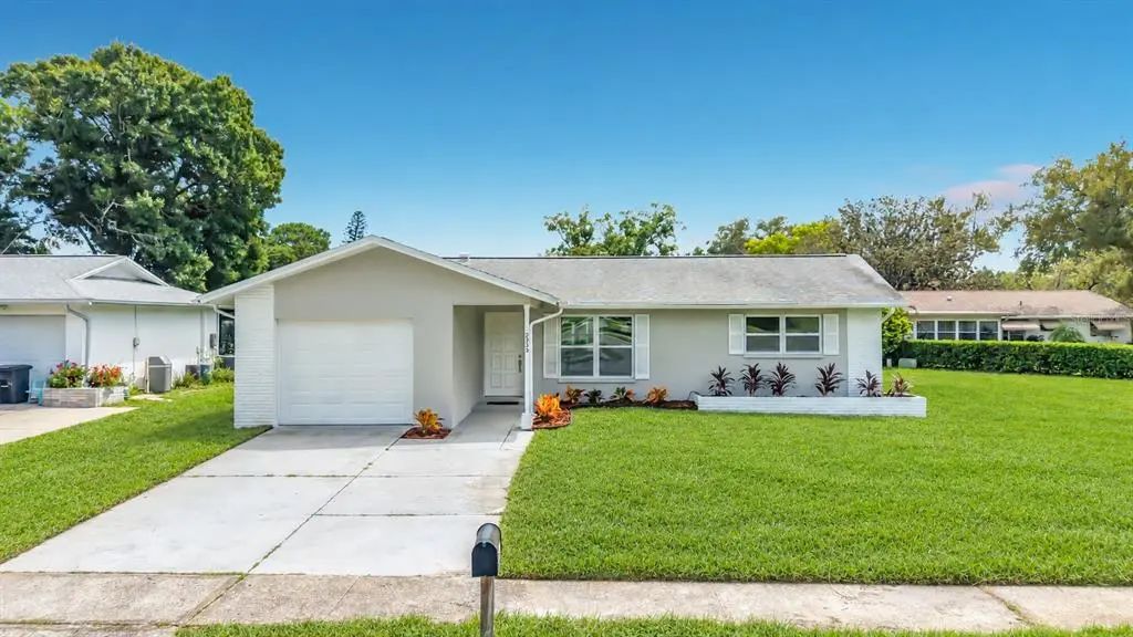 2950 Curling Court, PALM HARBOR