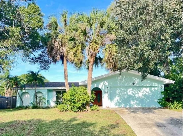 3749 Mckay Creek Drive, LARGO