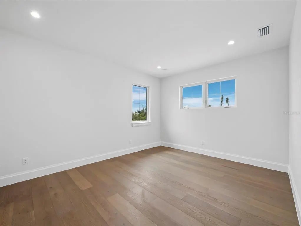 Gulf Shores Realty: 54 5f64d2d8497f5b2c99a532e5f54b3d7d l